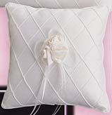 Diamond Silk Collection Ring Pillow